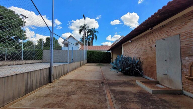 Casa para aluguel no Jardim Canadá: