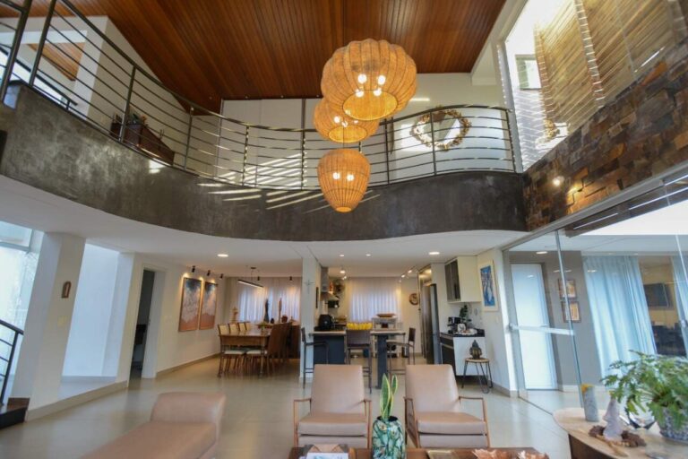 Casa em Condomínio à venda no Residencial e Empresarial Alphaville: