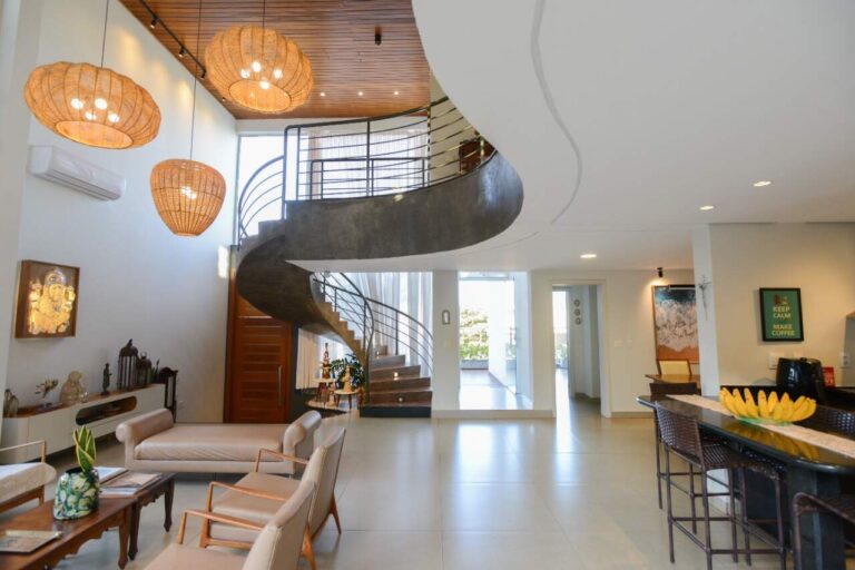 Casa em Condomínio à venda no Residencial e Empresarial Alphaville:
