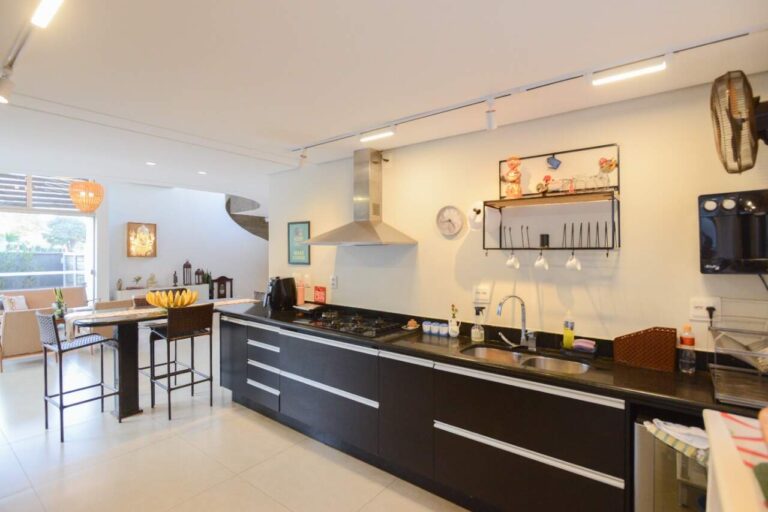 Casa em Condomínio à venda no Residencial e Empresarial Alphaville: