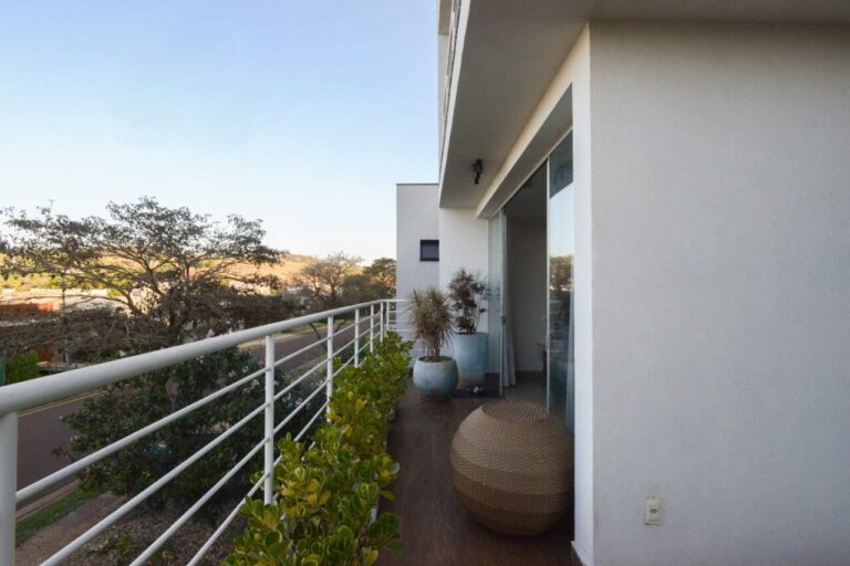 Casa em Condomínio à venda no Residencial e Empresarial Alphaville: