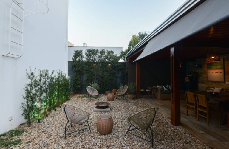 Casa em Condomínio para aluguel no Residencial e Empresarial Alphaville: