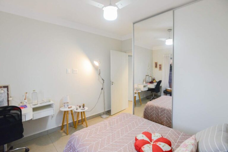 Casa em Condomínio à venda no Residencial e Empresarial Alphaville: