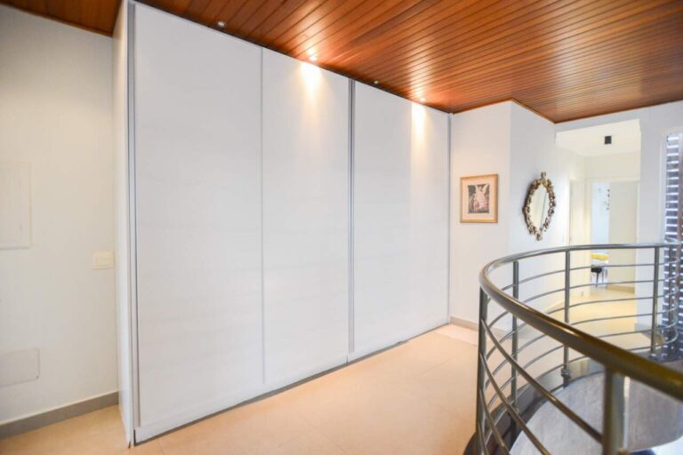 Casa em Condomínio para aluguel no Residencial e Empresarial Alphaville: