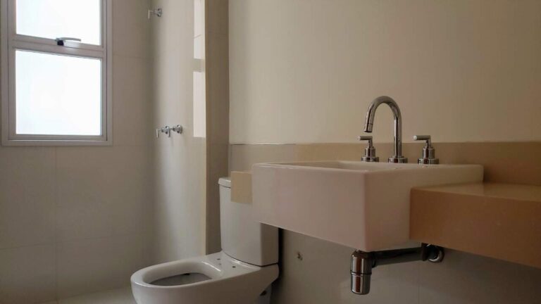 Apartamento à venda no Jardim Botânico: Banheiro Su te 1