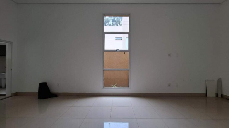 Casa em Condomínio à venda no Condomínio Pitangueiras: Sala