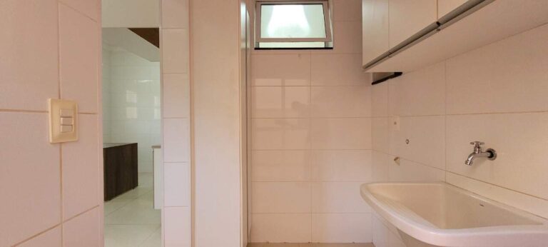 Casa em Condomínio para aluguel no Condomínio Colina do Sabiá: