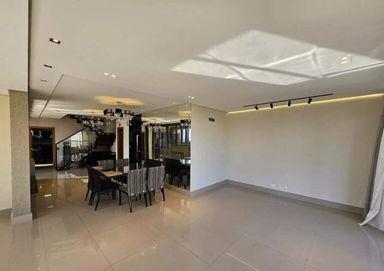Apartamento Duplex à venda no Bosque das Juritis: