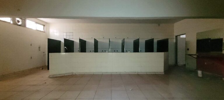 Prédio Comercial para aluguel no Jardim América: vesti rio feminino