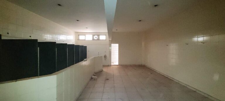 Prédio Comercial para aluguel no Jardim América: vesti rio masculino