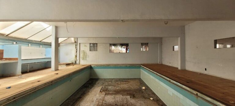Prédio Comercial para aluguel no Jardim América: piscina