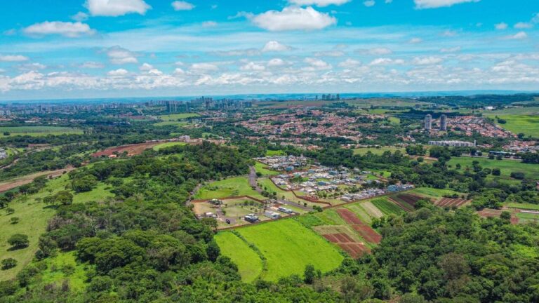 Casa em Condomínio para aluguel no Reserva San Tiago: