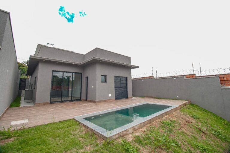 Casa em Condomínio para aluguel no Reserva San Tiago: