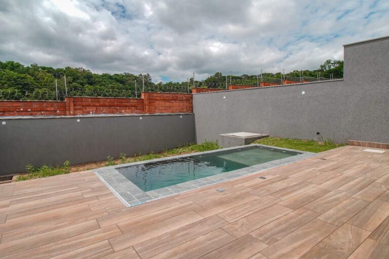 Casa em Condomínio para aluguel no Reserva San Tiago: