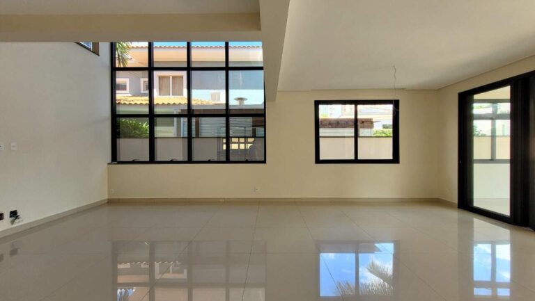 Casa em Condomínio à venda no Jardim Botânico: living