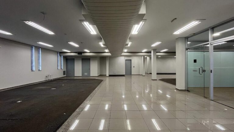 Prédio Comercial para aluguel no Jardim América: Sal o