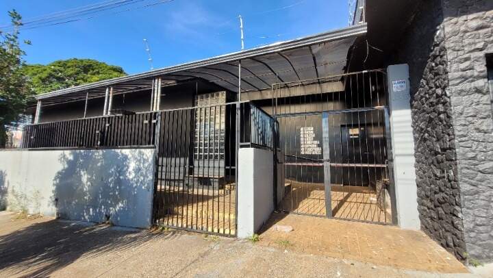 Casa Comercial para aluguel no Vila Seixas: