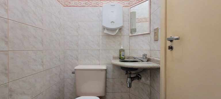 Prédio Comercial para aluguel no Jardim Califórnia: lavabo