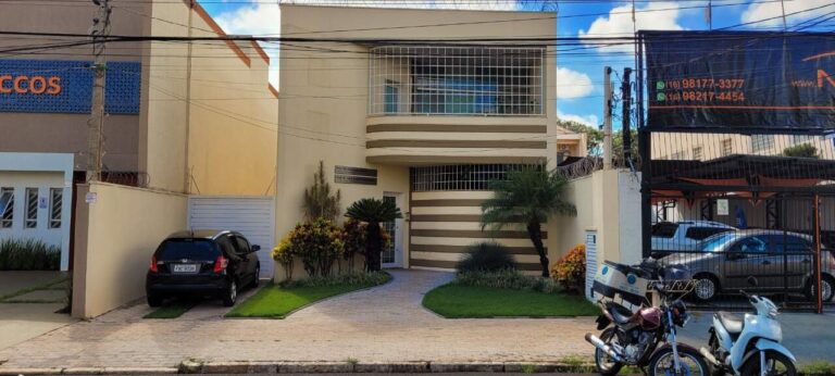 Prédio Comercial para aluguel no Jardim Califórnia: fachada