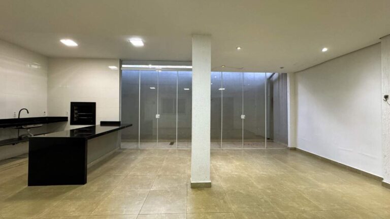 Casa em Condomínio à venda no Jardim Botânico: