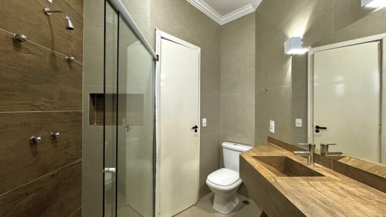 Casa em Condomínio à venda no Jardim Botânico: