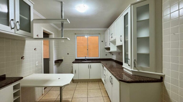 Casa em Condomínio à venda no Jardim Botânico: