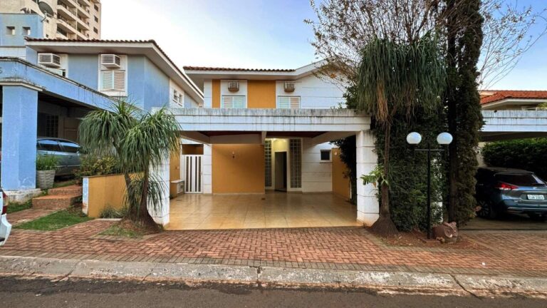 Casa em Condomínio à venda no Jardim Botânico: