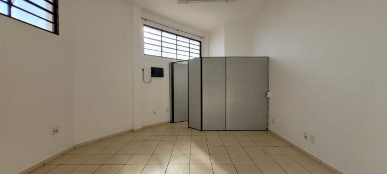 Sala Comercial para aluguel no Jardim Irajá: