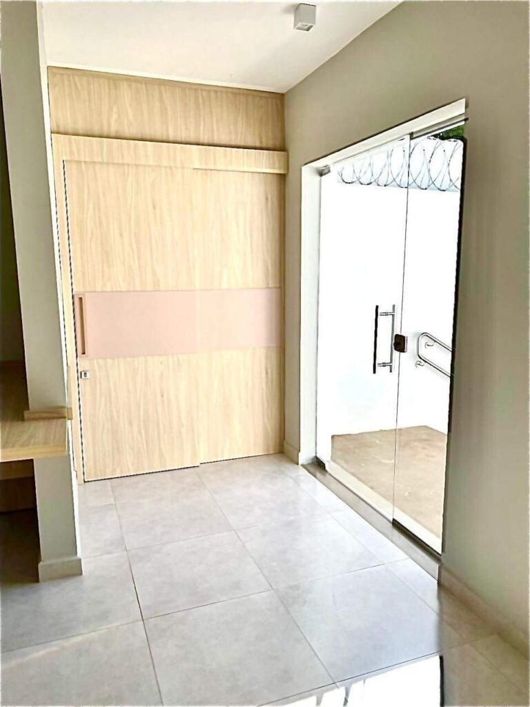 Casa Comercial para aluguel no Jardim América: