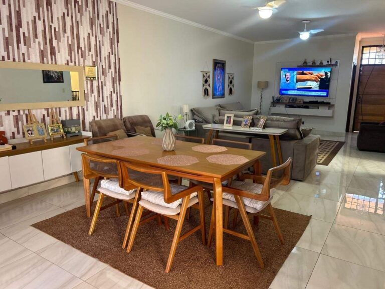 Casa para aluguel no Alto da Boa Vista: