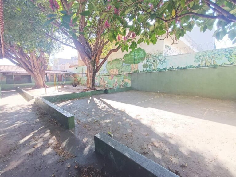 Casa Comercial para aluguel no Jardim América: