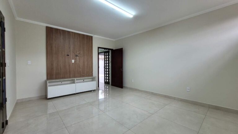 Casa para aluguel no Jardim Roberto Benedetti: