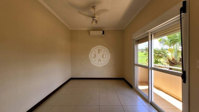 Casa em Condomínio à venda no Recreio das Acácias: