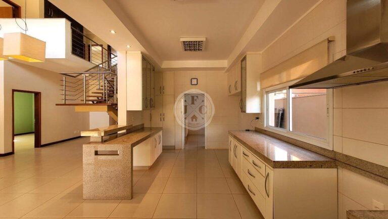 Casa em Condomínio à venda no Recreio das Acácias: