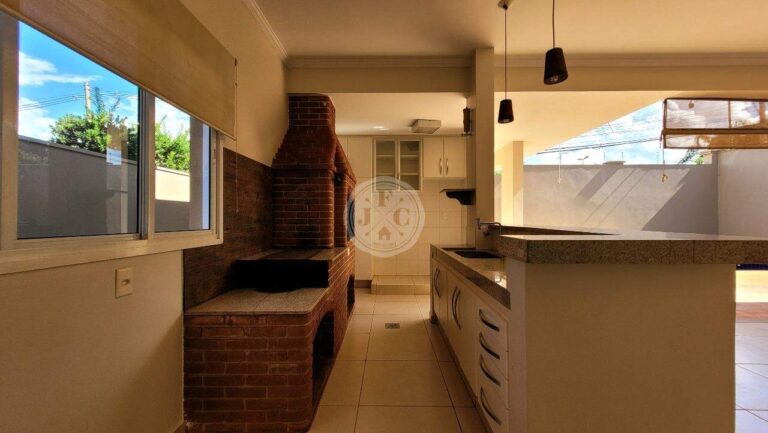 Casa em Condomínio à venda no Recreio das Acácias: