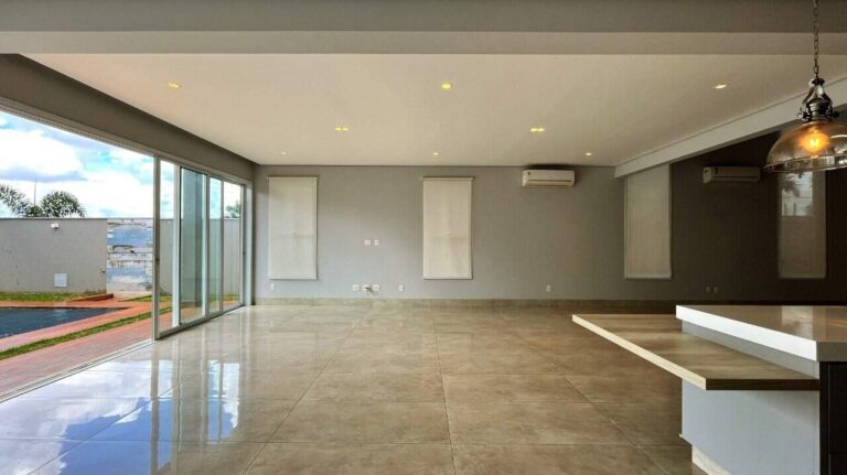 Casa em Condomínio para aluguel no Residencial e Empresarial Alphaville: living