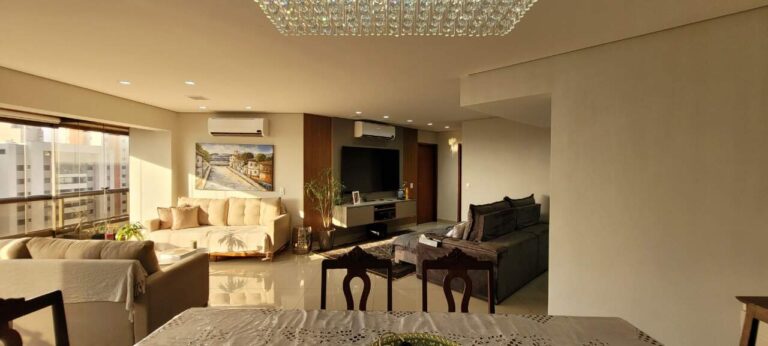 Apartamento à venda no Centro: Living