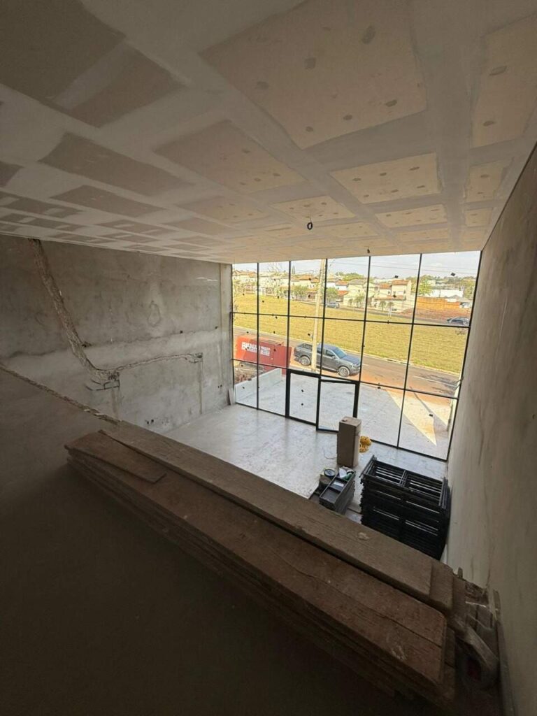 Prédio Comercial para aluguel no Jardim Botânico: