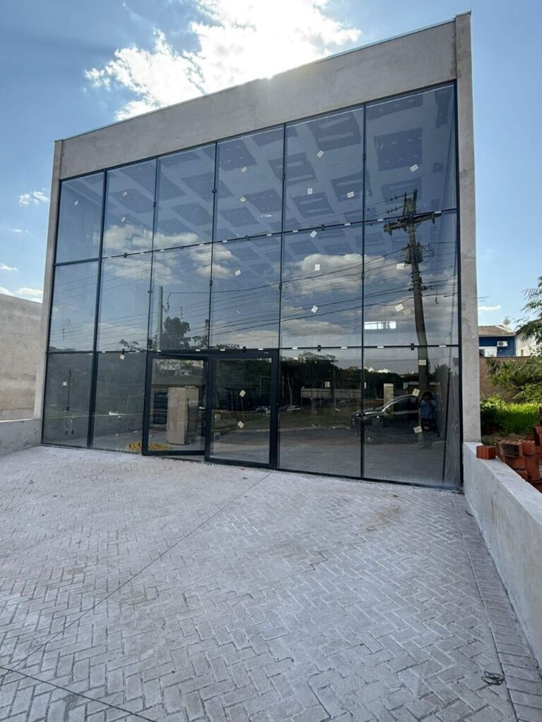 Prédio Comercial para aluguel no Jardim Botânico:
