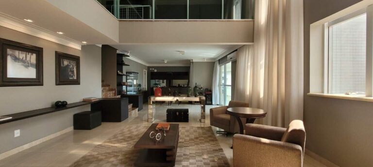 Apartamento Duplex à venda no Jardim Botânico: Sala de estar