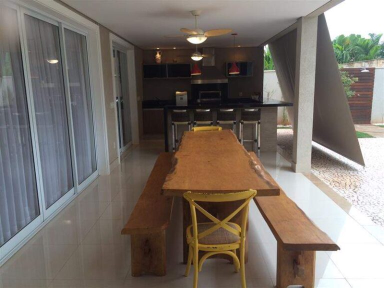 Casa em Condomínio para aluguel no Jardim Botânico: