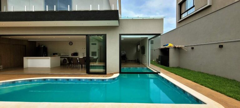 Casa em Condomínio à venda no Vila do Golfe: Piscina