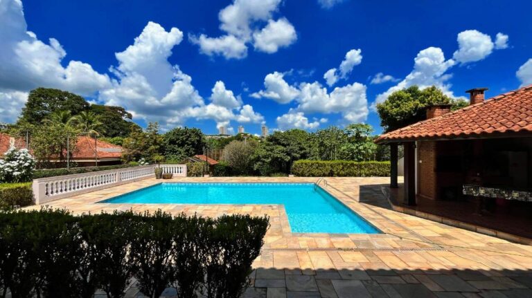Casa em Condomínio à venda no Quinta da Alvorada: