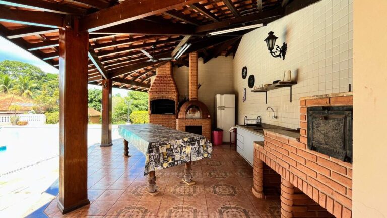 Casa em Condomínio à venda no Quinta da Alvorada:
