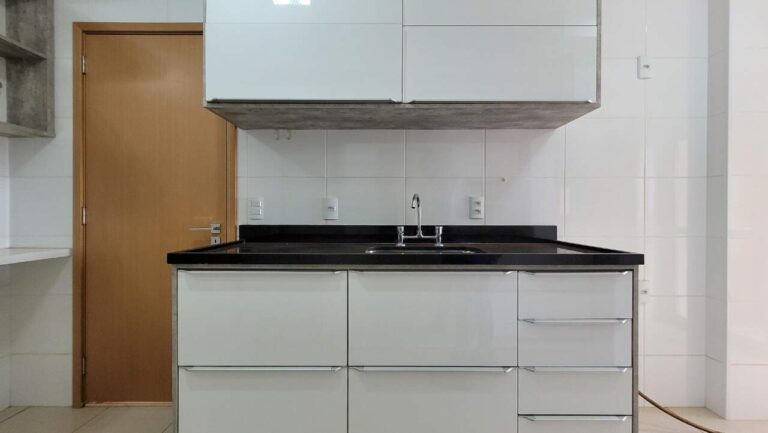 Apartamento à venda no Condomínio Itamaraty: Cozinha