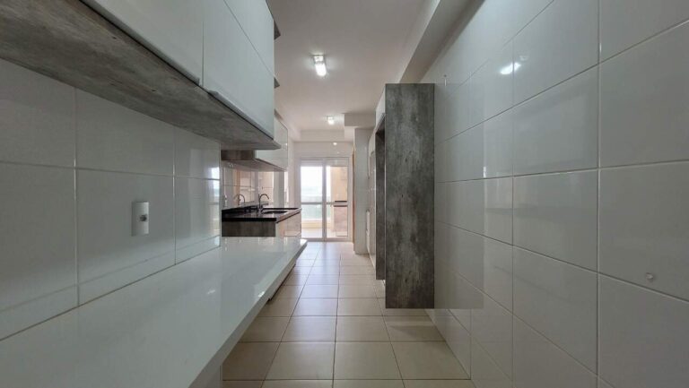 Apartamento à venda no Condomínio Itamaraty: Cozinha