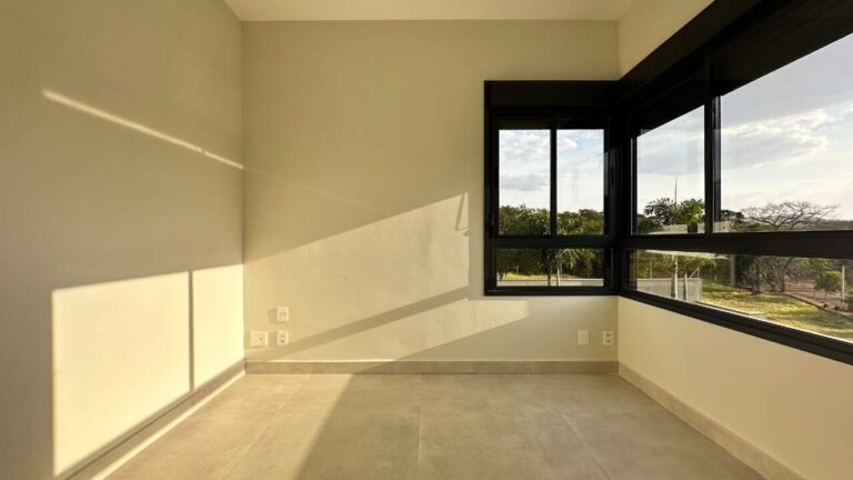 Apartamento à venda no Vila do Golfe: Su te master
