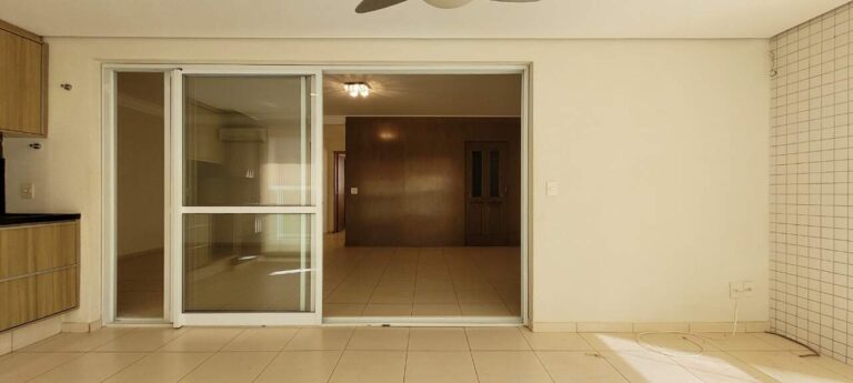 Apartamento à venda no Bosque das Juritis: varanda gourmet