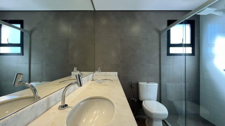 Apartamento para aluguel no Jardim Olhos D´Água I: Banheiro su te master