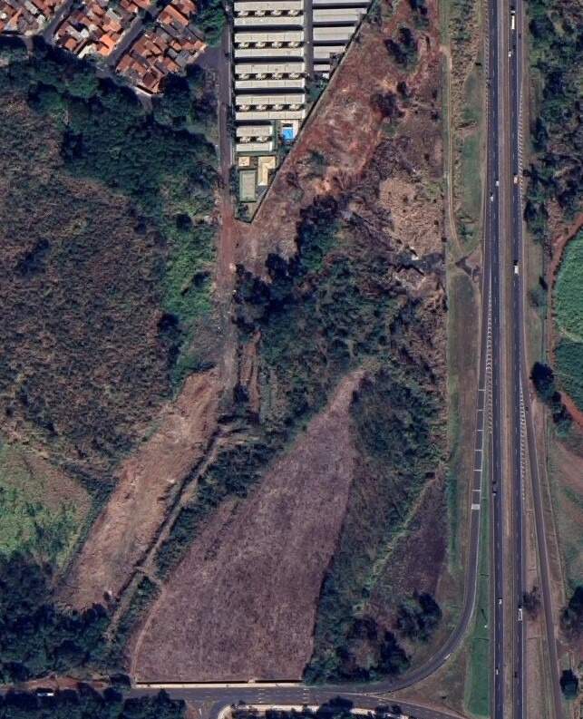 Área à venda no Jardim Heitor Rigon:
